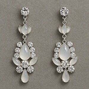 Premier Designs DREAMY White/ Clear CZ Post Back Chandelier Earrings NWT 2" #430
